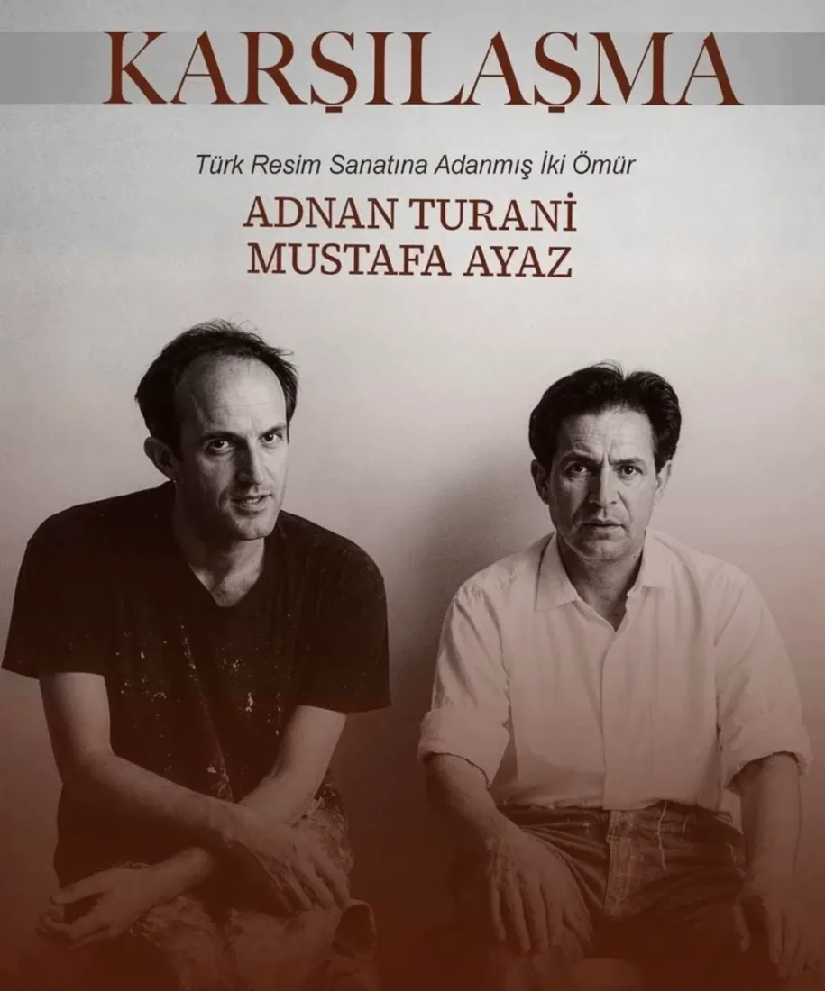 Ankara'da düzenlenen Karşılaşma başlıklı sanat sergisinden bir enstantane; ziyaretçilerin çağdaş eserlerle buluştuğu ve bu sanatsal karşılaşmaların oluşturduğu derin düşünce ortamının hissedildiği bir an.