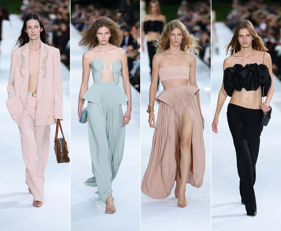 Paris Moda Haftası kapsamında Stella McCartney defilesinde podyumda zarif adımlarla yürüyen, markanın özgün tasarım anlayışını yansıtan modern kesimli ve dikkat çekici bir kıyafet sergileyen bir model.