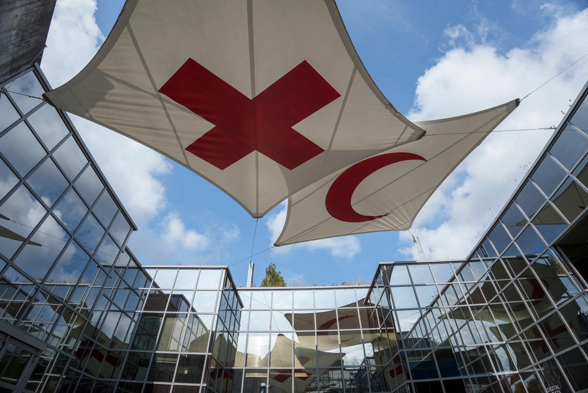 Cenevre gezilecek yerler arasında bulunan Uluslararası Kızılhaç ve Kızılay Müzesi