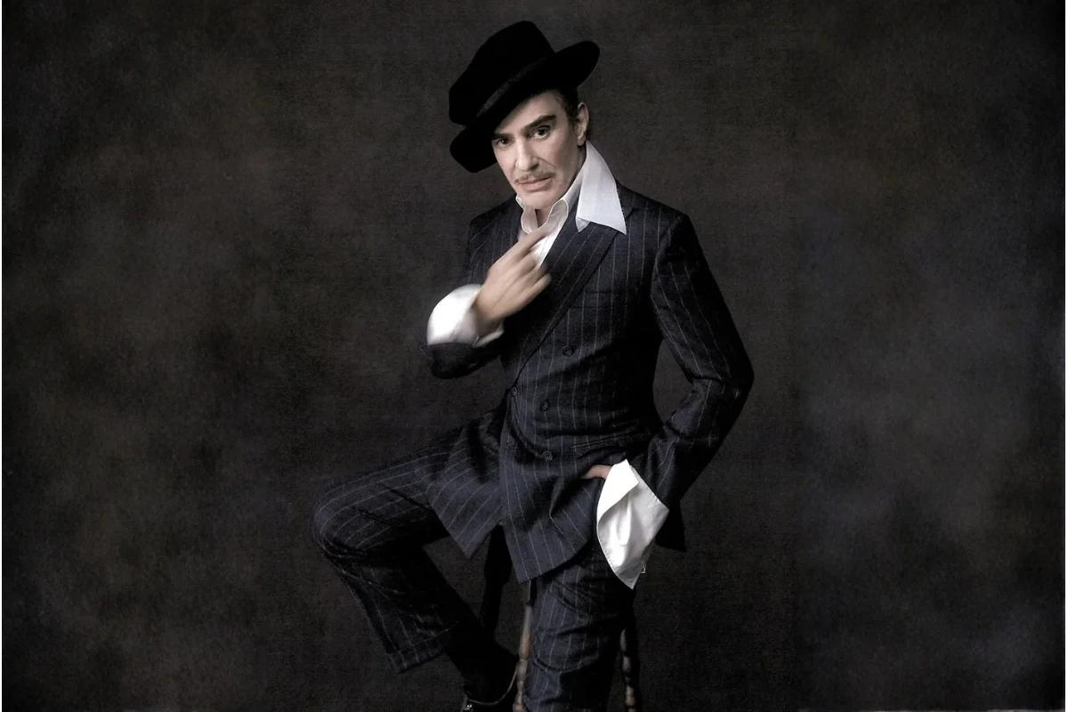 zara-john-galliano-kapak1