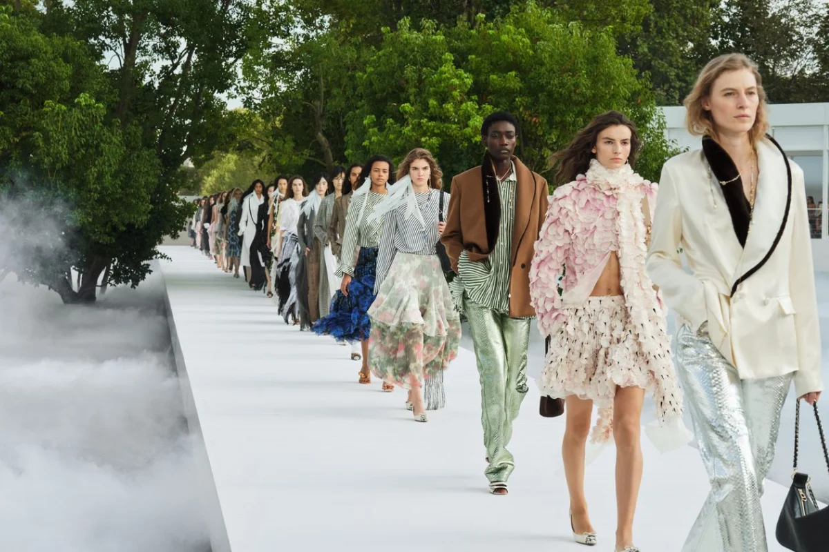 2027 Moda Haftaları Takvimi: New York, Londra, Milano ve Paris Defileleri Ne Zaman?