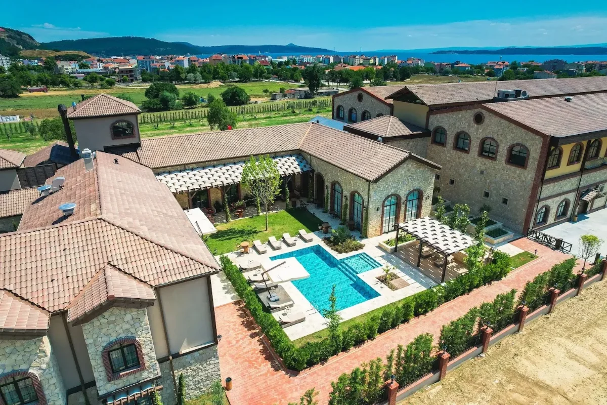 Bengodi Boutique Hotel: Eceabat’ta Bağların Arasında Bir Kaçış